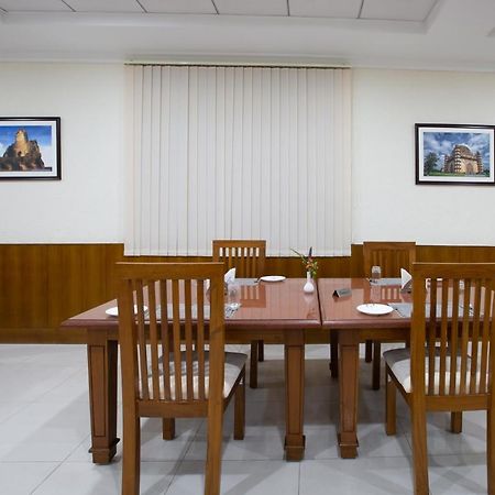 Kstdc Kumarakrupa Hotel バンガロール エクステリア 写真