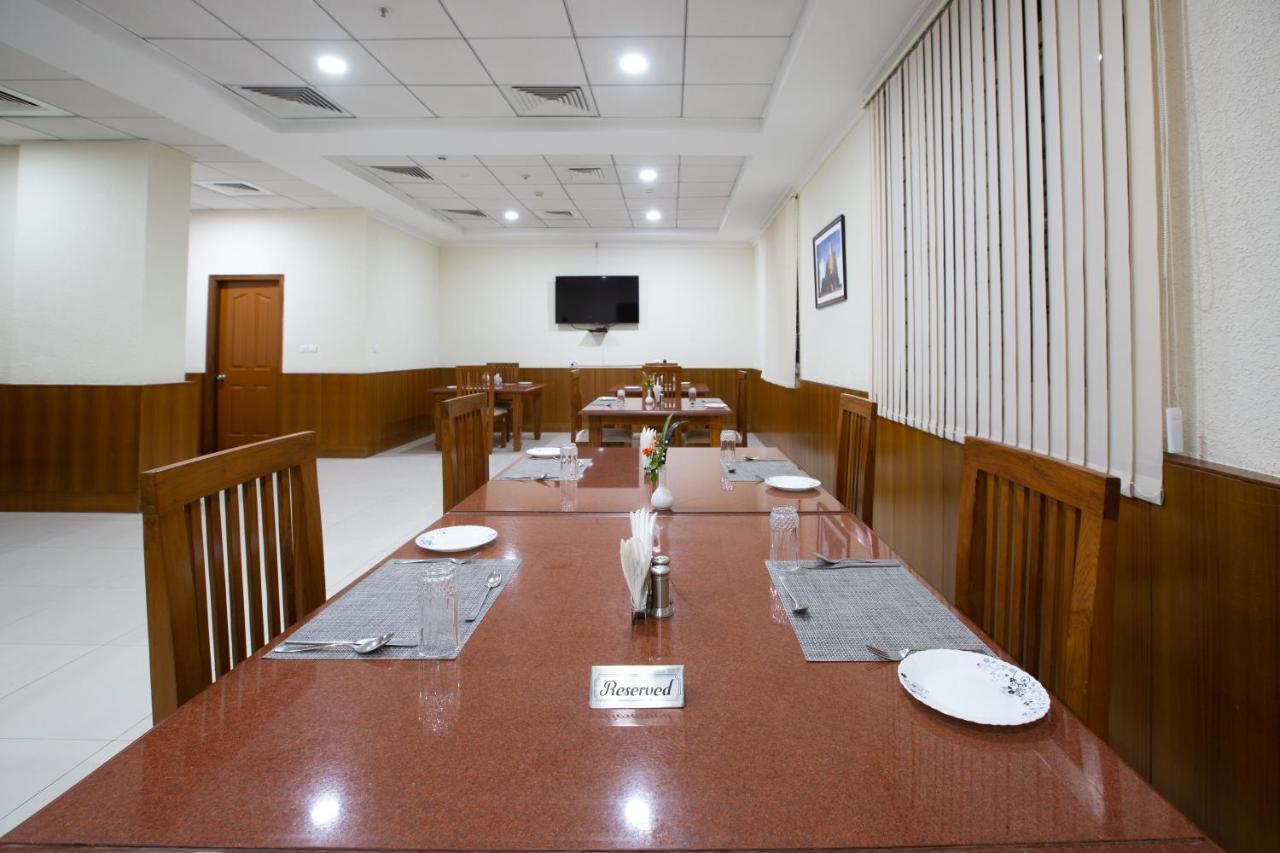 Kstdc Kumarakrupa Hotel バンガロール エクステリア 写真