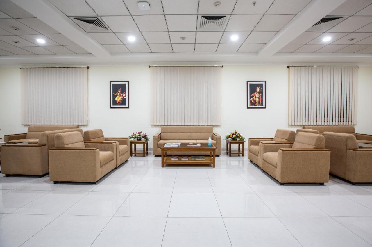 Kstdc Kumarakrupa Hotel バンガロール エクステリア 写真
