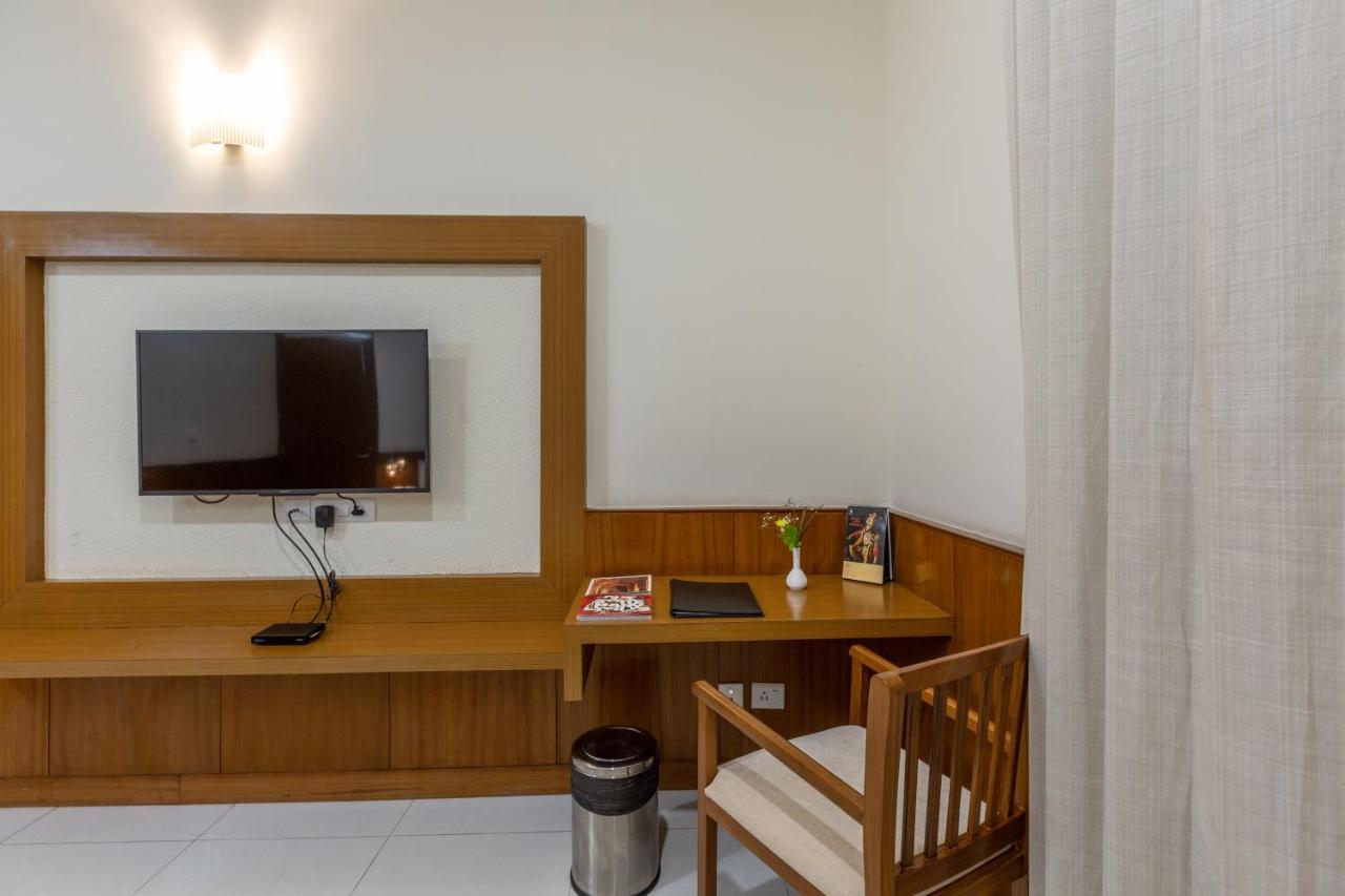 Kstdc Kumarakrupa Hotel バンガロール エクステリア 写真