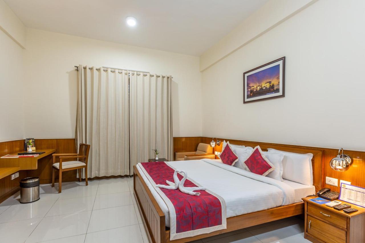 Kstdc Kumarakrupa Hotel バンガロール エクステリア 写真